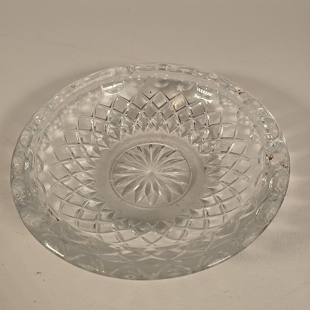 VINTAGE Heavy 3lb. Clear Cut Glass Lead Crystal Ashtray Round 7"‎ 3 slots